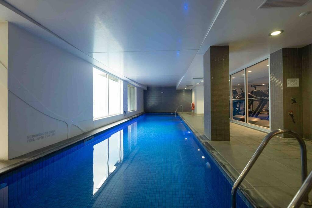 City Apartment, Pool & Carpark 阿德莱德 外观 照片