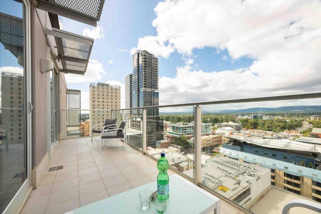 City Apartment, Pool & Carpark 阿德莱德 外观 照片