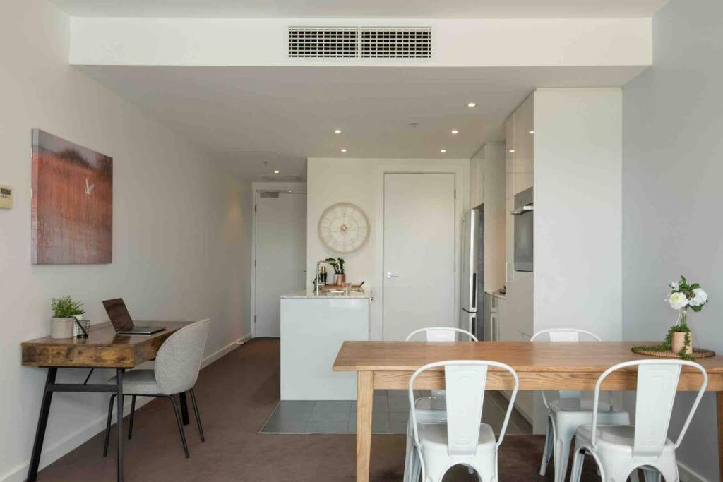City Apartment, Pool & Carpark 阿德莱德 外观 照片